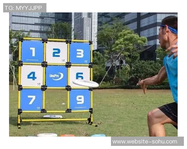 广州飞盘队的耐力变革引发热议探索飞盘运动的新风潮与发展潜力 广州飞盘队的耐力变革引发热议探索飞盘运动的新风潮与发展潜力