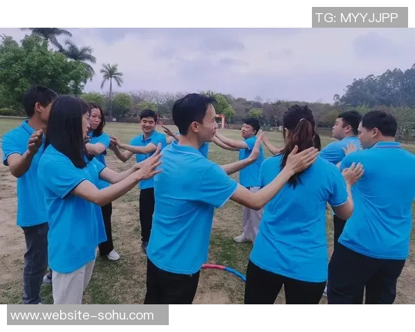 广州攀岩队团队协作引发热议背后的争议与思考